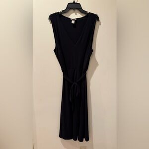 Elegant Black Sleeveless Dress